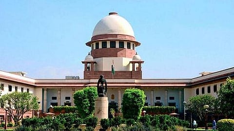 தமிழக அரசுக்கு எதிரான நீதிமன்ற அவமதிப்பு வழக்கு விசாரணைக்கு இடைக்கால தடை: உச்ச நீதிமன்றம்