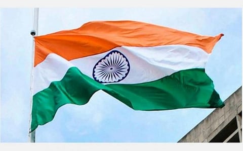 ‘அனைத்து வீடுகளிலும் தேசியக் கொடி’ - மாணவர்களுக்கு தெரிவிக்க தலைமை ஆசிரியர்களுக்கு உத்தரவு 