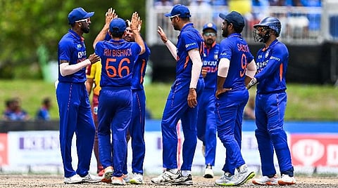 ஆசிய கோப்பை 2022 | இந்திய கிரிக்கெட் அணி அறிவிப்பு: கோலி & ராகுல் உள்ளே