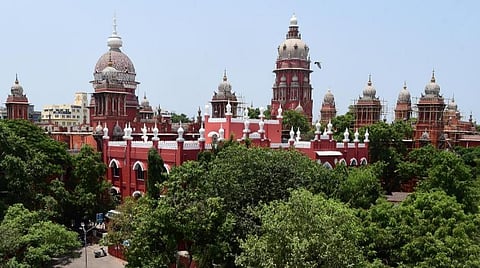 குற்ற வழக்குகள் புலன் விசாரணைக்கு பொதுமக்கள் சாட்சிகளாக முன்வருவது இல்லை: உயர் நீதிமன்றம் வேதனை