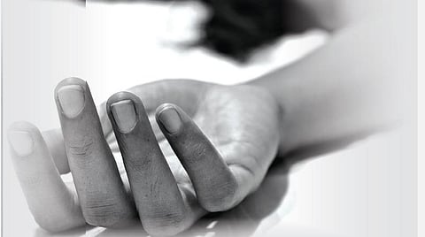 தாய்மார்கள் தற்கொலை: எப்படிப் புரிந்துகொள்வது?