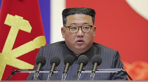உலக நாடுகள் முழுவதும் பரவினாலும் கரோனாவுக்கு எதிரான போரில் வெற்றி - வடகொரிய அதிபர் கிம் ஜாங் உன் அறிவிப்பு