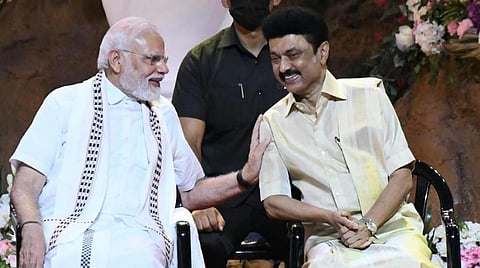 அரசியல் வேறு... அரசு வேறு... | மத்திய அரசுடனான உறவில் சுமுக நிலைப்பாடு - ‘அரசியல்’ செய்யும் அதிகாரிகள் களையெடுப்பு