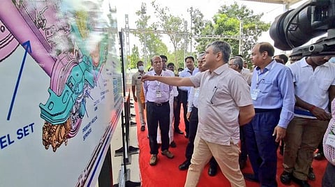 அடுத்த ஆண்டுக்குள் 75 ‘வந்தே பாரத்’ ரயில்கள் இயக்கப்படும் - சென்னையில் ரயில்வே அமைச்சர் அஸ்வினி வைஷ்ணவ் தகவல்