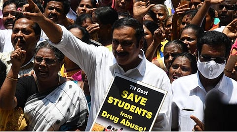 தவறு செய்தவர்களை தண்டிக்காமல் போதைப் பொருட்களை ஒழிப்பது எப்படி?- அன்புமணி ராமதாஸ்