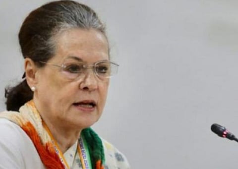 பிரியங்காவைத் தொடர்ந்து காங்கிரஸ் தலைவர் சோனியா காந்திக்கும் மீண்டும் கரோனா தொற்று