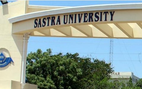 75-வது சுதந்திர தினத்தை முன்னிட்டு சாஸ்த்ரா பல்கலை. பொறியியல் சேர்க்கையில் 75 மாணவர்களுக்கு 100% கல்வி உதவித் தொகை: தரவரிசை பட்டியல் வெளியீடு