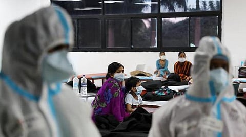 டெல்லியில் அதிகரிக்கும் கரோனா பரவல்: நாள் ஒன்றுக்கு 8-10 பேர் உயிரிழப்பு