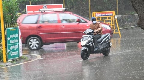 நீலகிரி, கோவை உள்ளிட்ட 14 மாவட்டங்களில் இன்று கனமழை பெய்ய வாய்ப்பு