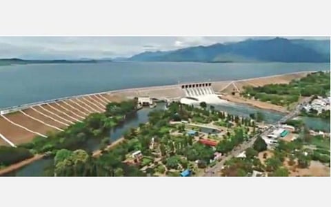 நிரம்பிய நிலையில் பவானிசாகர் அணையின் எழில்மிகு தோற்றம். (கோப்பு படம்)