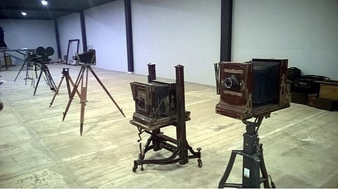 உதகையிலுள்ள கேமரா அருங்காட்சியகத்தில் காட்சிப்படுத்தப்பட்டுள்ள பல்வேறு வகையிலான கேமராக்கள்