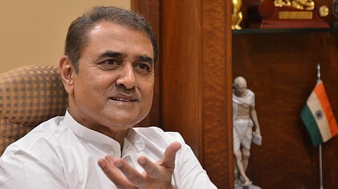 இந்திய கால்பந்து கூட்டமைப்பின் நிர்வாகக் குழுவை கலைத்தது உச்ச நீதிமன்றம்