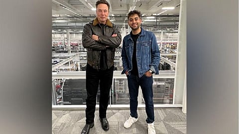 ட்விட்டர் நண்பர் பிரணய் பத்தோலை சந்தித்த எலான் மஸ்க்: வைரலாகும் புகைப்படம்