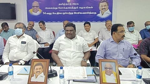 போக்குவரத்து தொழிலாளர்களுக்கு புதிய அடிப்படை ஊதியம் நிர்ணயிக்கப்படுவது எப்படி? - தமிழக அரசு விளக்கம்