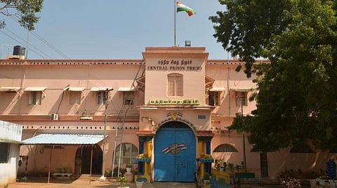 அண்ணா பிறந்தநாளை முன்னிட்டு முதல்கட்டமாக 40 கைதிகள் விடுதலை