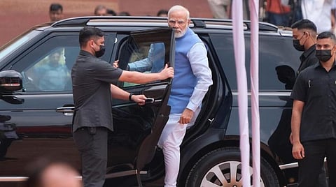 உலகின் பிரபலமான தலைவர்கள் - பிரதமர் நரேந்திர மோடி முதலிடம்