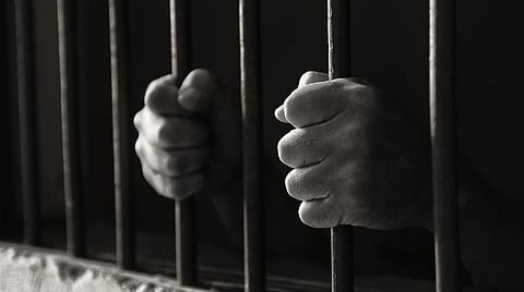 திருமண அழைப்பிதழ் தர வந்த நண்பரை பணத்துக்காக கொன்றவருக்கு ஆயுள் தண்டனை உறுதி