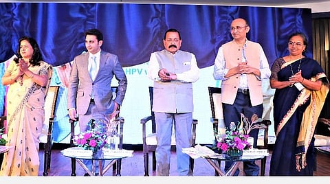 கர்ப்பப்பை புற்றுநோயை தடுக்கும் “செர்வாவாக்” தடுப்பூசி: இந்தியாவில் முதல் முறையாக உருவாக்கம்