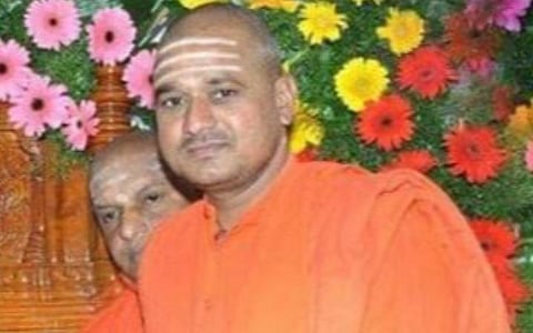 பசவலிங்க சுவாமி.