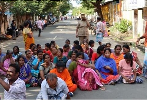 மாணவர் மரணத்துக்கு நீதி வேண்டி போராட்டத்தில் ஈடுபட்ட பொதுமக்கள் | கோப்புப் படம்