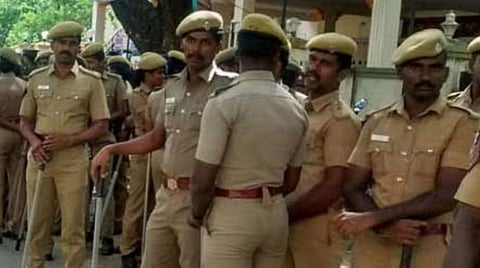 சிறுவர்களின் நண்பனாகும் காவல்துறை