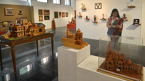 பிரதமர் மோடிக்கு பரிசளிக்கப்பட்ட 1,200 பொருட்கள் இன்று ஏலம்