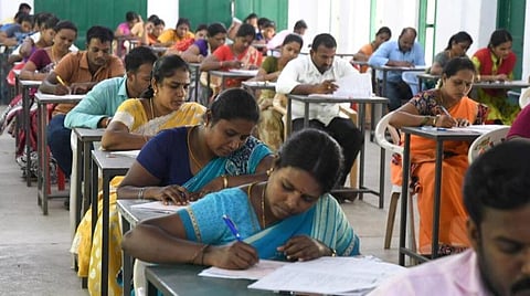 ஆசிரியர் தேர்வு: சான்றிதழ் சமர்ப்பிக்க இறுதி வாய்ப்பு