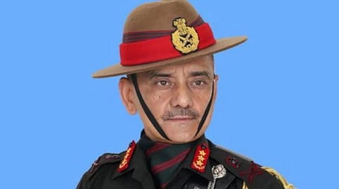 முப்படைகளின் தலைமை தளபதியாக லெப்டினன்ட் ஜெனரல் அனில் சவுகான் நியமனம்