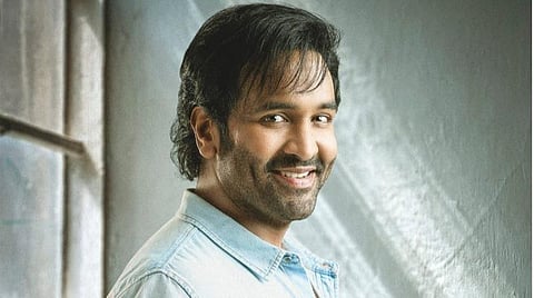 அவதூறு பரப்ப தனி அலுவலகம் - பிரபல ஹீரோ மீது புகார்