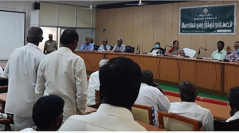 தருமபுரி | ‘‘கலெக்டரம்மா என் வண்டியில் ஏறுங்கள்’’ - குறைதீர் கூட்டத்தில் விவசாயியின் வெள்ளந்தி பேச்சு