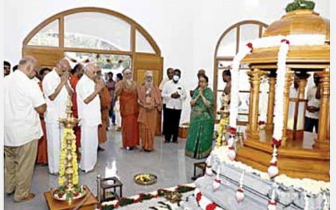 8-ம் ஆண்டு நினைவு தினம்: பொள்ளாச்சியில் நா.மகாலிங்கம் நினைவாலயம் பொதுமக்களுக்கு அர்ப்பணிப்பு