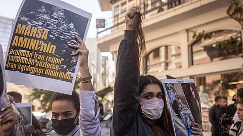 இடையிலாடும் ஊஞ்சல் 2: ஈரானியப் பெண்கள் வெல்லட்டும்!