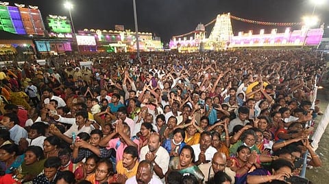 திருமலையில் தரிசனத்துக்கு 30 மணி நேரம் காத்திருப்பு