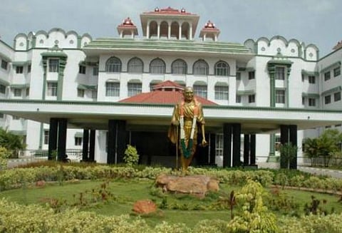 பாலியல் வழக்கில் கைதான ஆசிரியருக்கு நிபந்தனை ஜாமீன்