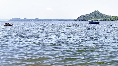 மேட்டூர் அணைக்கு 1 லட்சம் கனஅடி நீர்வரத்து: 2 லட்சம் கனஅடி வரை நீர் வரும் என்பதால் வெள்ள அபாய எச்சரிக்கை