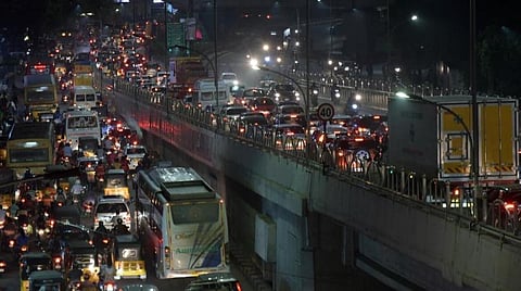 பேருந்து, ரயில்களில் நிரம்பிய கூட்டம் - சென்னையில் இருந்து 9 லட்சம் பேர் பயணம்