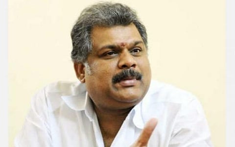 மாவட்டங்களுக்கு இடையே அரசு பேருந்துகளை அதிகளவில் இயக்க வேண்டும்: ஜி.கே.வாசன் வலியுறுத்தல்