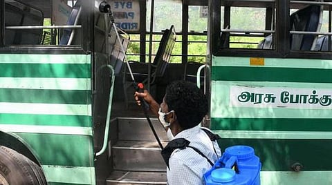 தமிழகத்தில் சிறப்பு பேருந்துகள் இயக்கப்பட்டாலும் சிறு நகர மக்களுக்கு அவதி