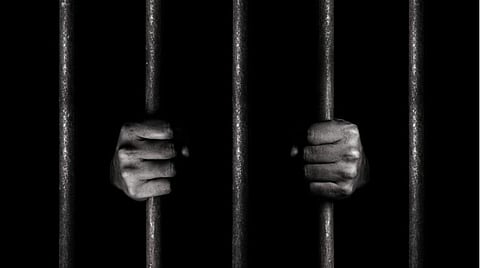 குடிநீர் இணைப்புக்கு ரூ.300 லஞ்சம்: பெண் ஊராட்சித் தலைவருக்கு 4 ஆண்டுகள் சிறை