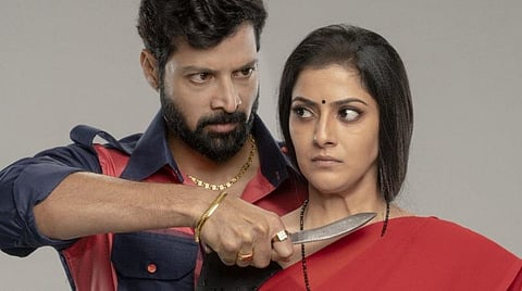 கன்னடத்தில் கவனம் ஈர்த்த படைப்பின் தமிழ் ரீமேக் - வரலட்சுமி நடிக்கும் ‘கொன்றால் பாவம்’