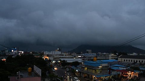 தமிழக கனமழை பாதிப்பு | பெண் ஒருவர் பலி; 16 கால்நடைகள் இறப்பு; 52 வீடுகள் சேதம்