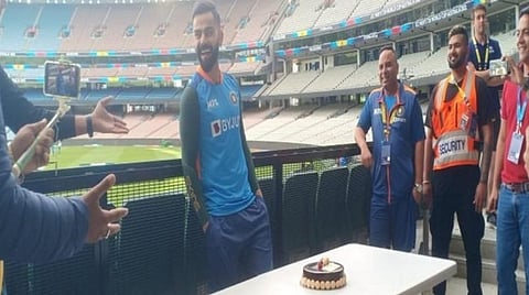 ''அடுத்த வாரத்தில் பெரிய கேக் வெட்டலாம்'' - விராட் கோலி அளித்த உலகக்கோப்பை நம்பிக்கை