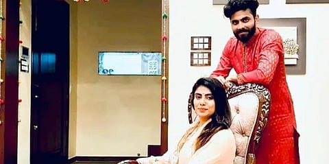 குஜராத் சட்டப்பேரவைத் தேர்தலில் கிரிக்கெட் வீரர் ஜடேஜாவின் மனைவி போட்டி?