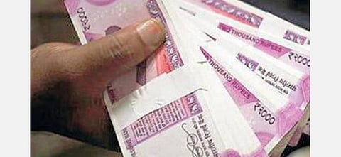 பெண்களிடம் நட்புடன் பழகலாம்... - 79 வயது முதியவரிடம் ரூ.17 லட்சம் அபகரிப்பு