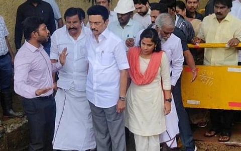 கனமழை பெய்தாலும் ஆபத்து ஏற்பட வாய்ப்பில்லை: நிவாரணப் பொருட்கள், கொசுவலைகளை வழங்கி ஸ்டாலின் தகவல்