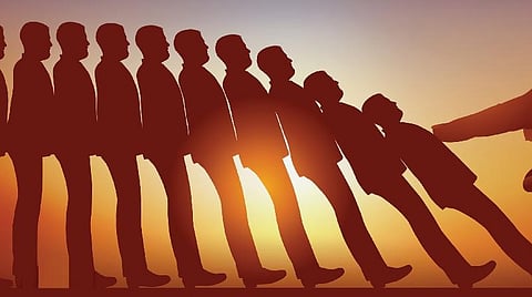 வேலையை பறிப்பது நியாயமா?