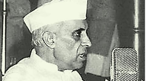 நேருவின் சுதந்திர தின உரை: லட்சியத்தை நோக்கிய பயணம்