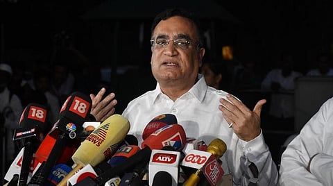 காங். மேலிடம் நடவடிக்கை எடுக்காததால் அதிருப்தி - ராஜஸ்தான் பொறுப்பாளர் அஜய் மக்கான் விலகல் பின்னணி