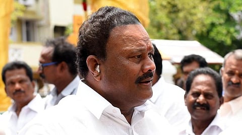 திண்டுக்கல் சீனிவாசன் மருத்துவமனையில் அனுமதி