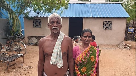 சேகர் தன் மனைவி கெங்கம்மாளுடன்.